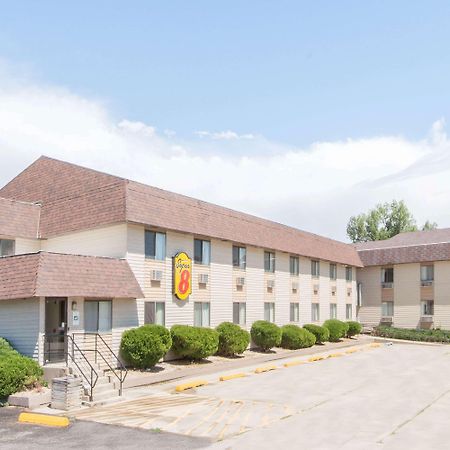 Super 8 By Wyndham Buffalo Exterior photo